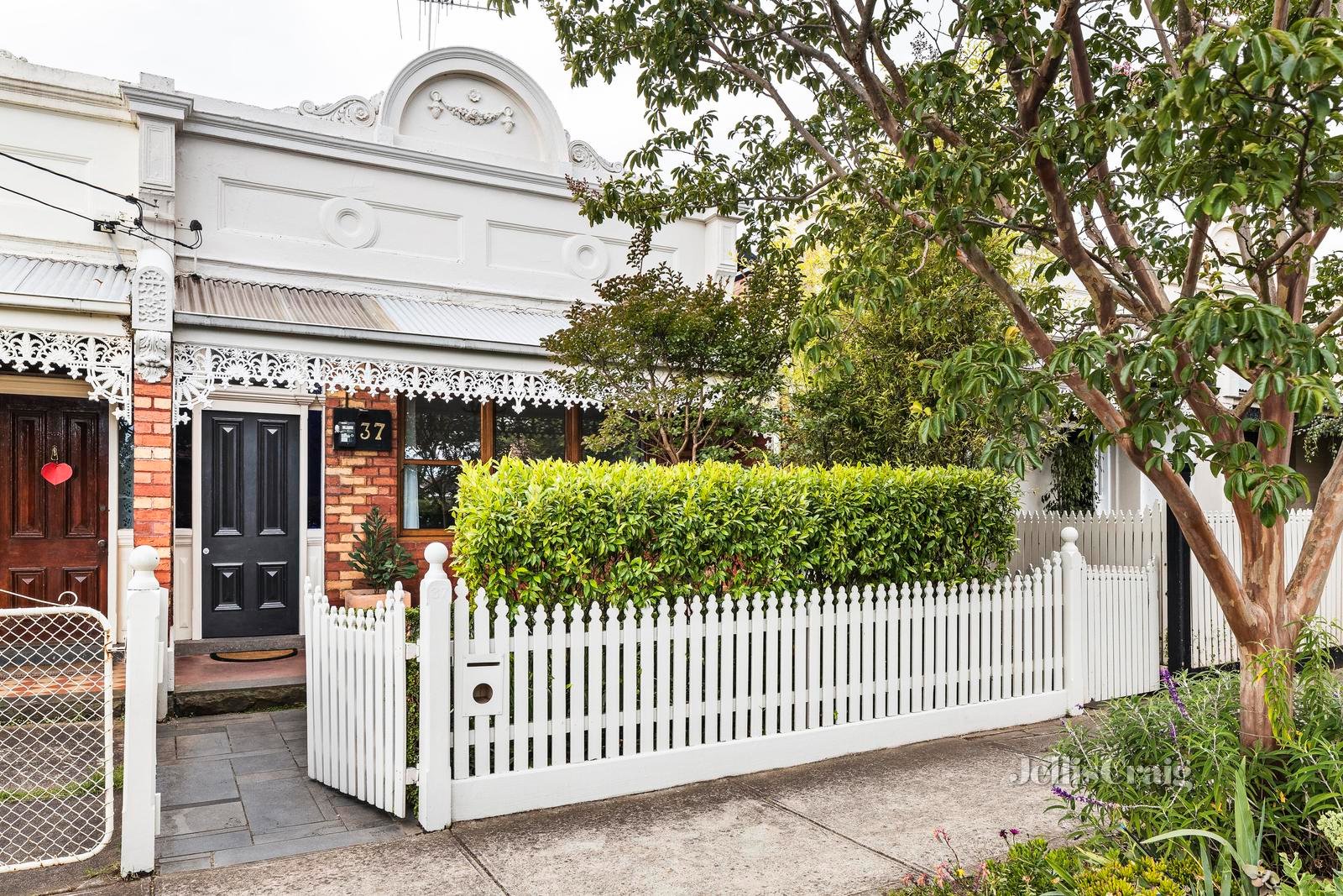 37 Raleigh Street, Thornbury image 1