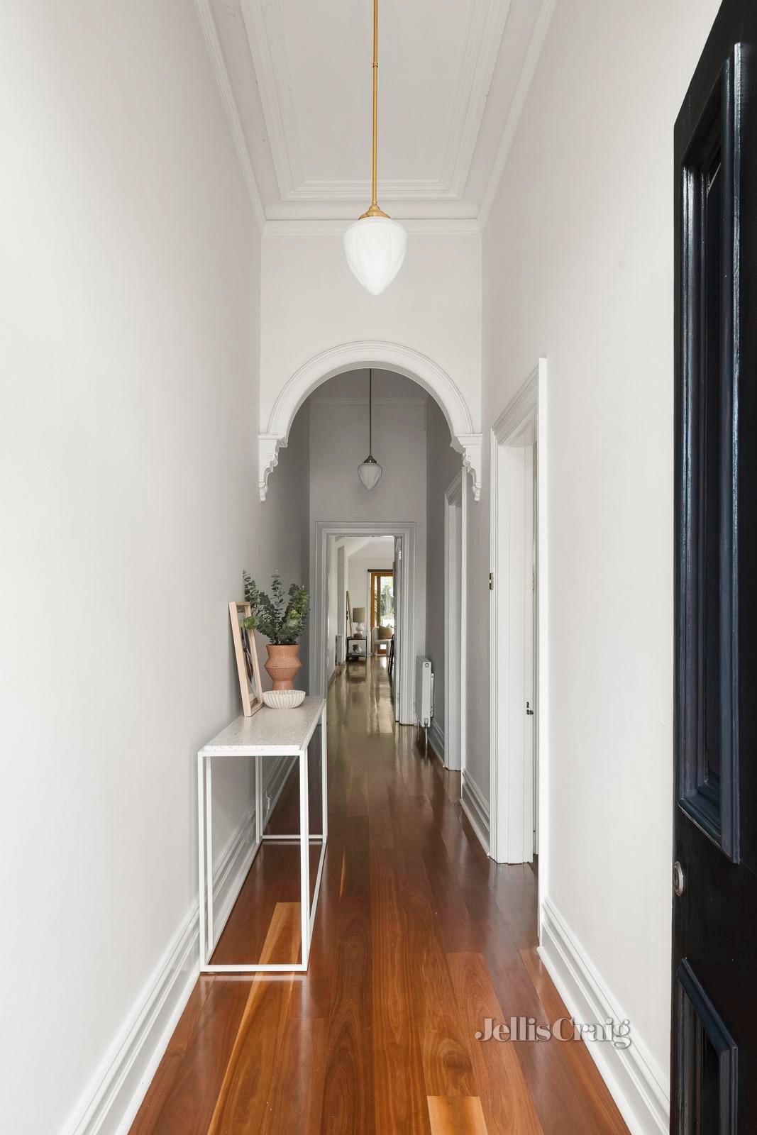 37 Raleigh Street, Thornbury image 2