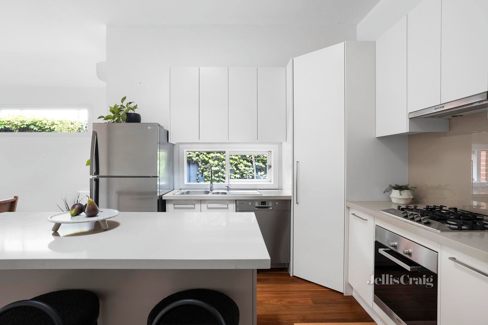 37 Raleigh Street, Thornbury image 4