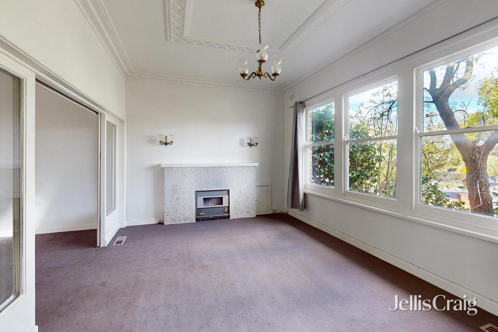 37 Rangeview Grove, Balwyn&nbsp;North image 2