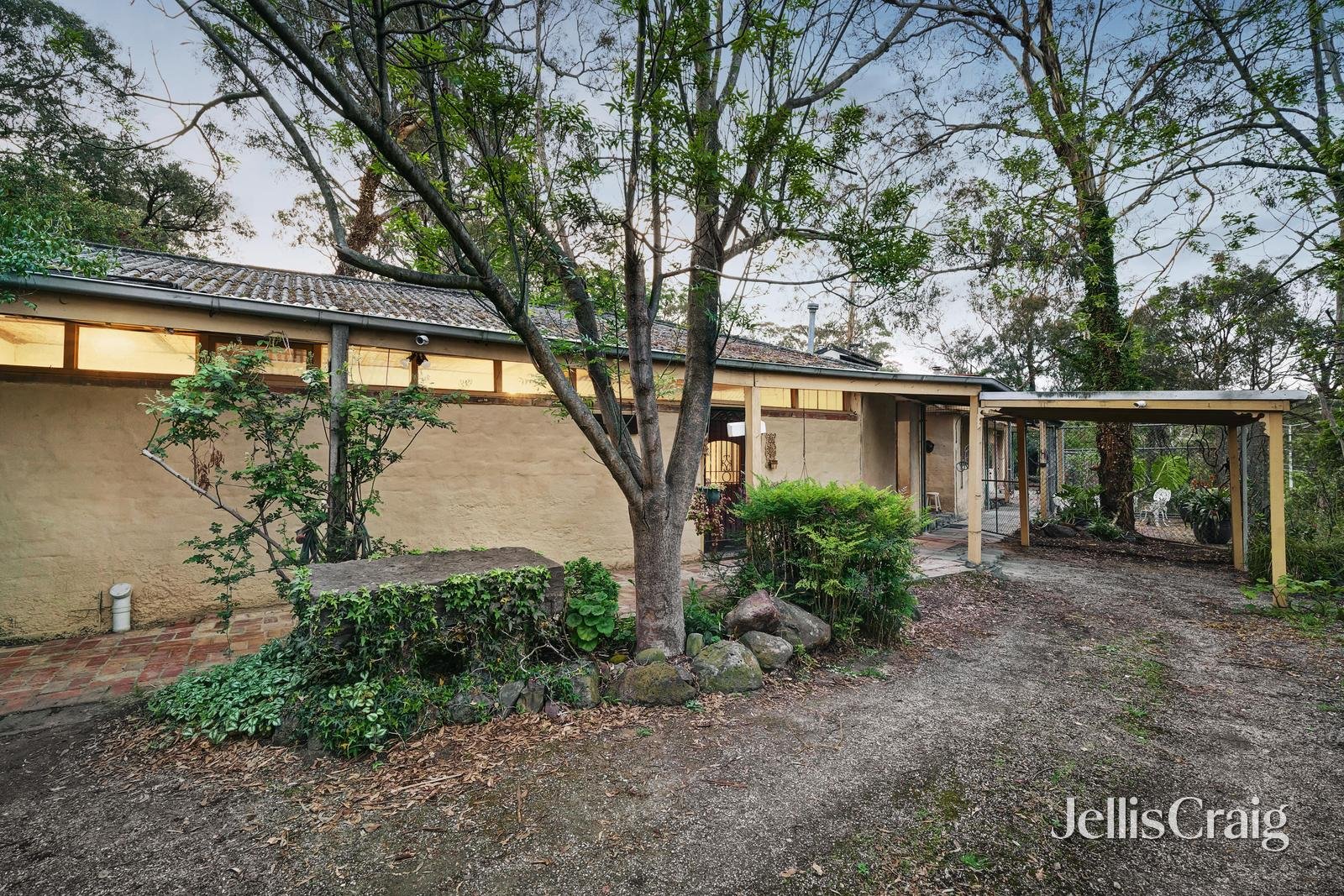 37 Rangeview Road, Lower Plenty image 1