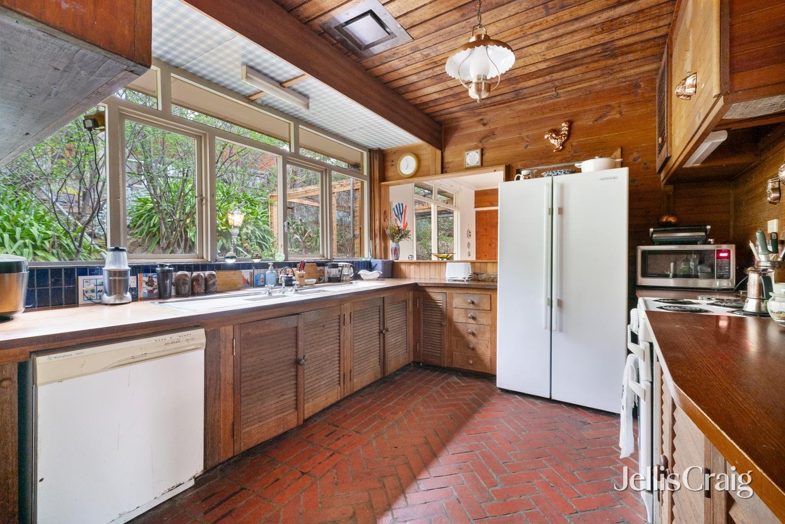 37 Rangeview Road, Lower Plenty image 4