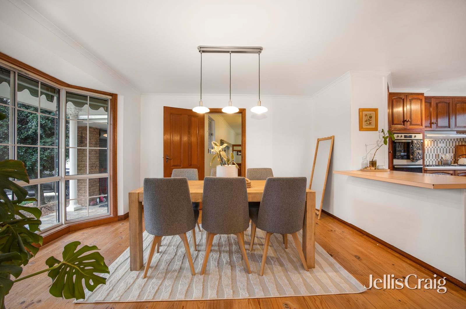 37 Rowan Parade, Wendouree image 3