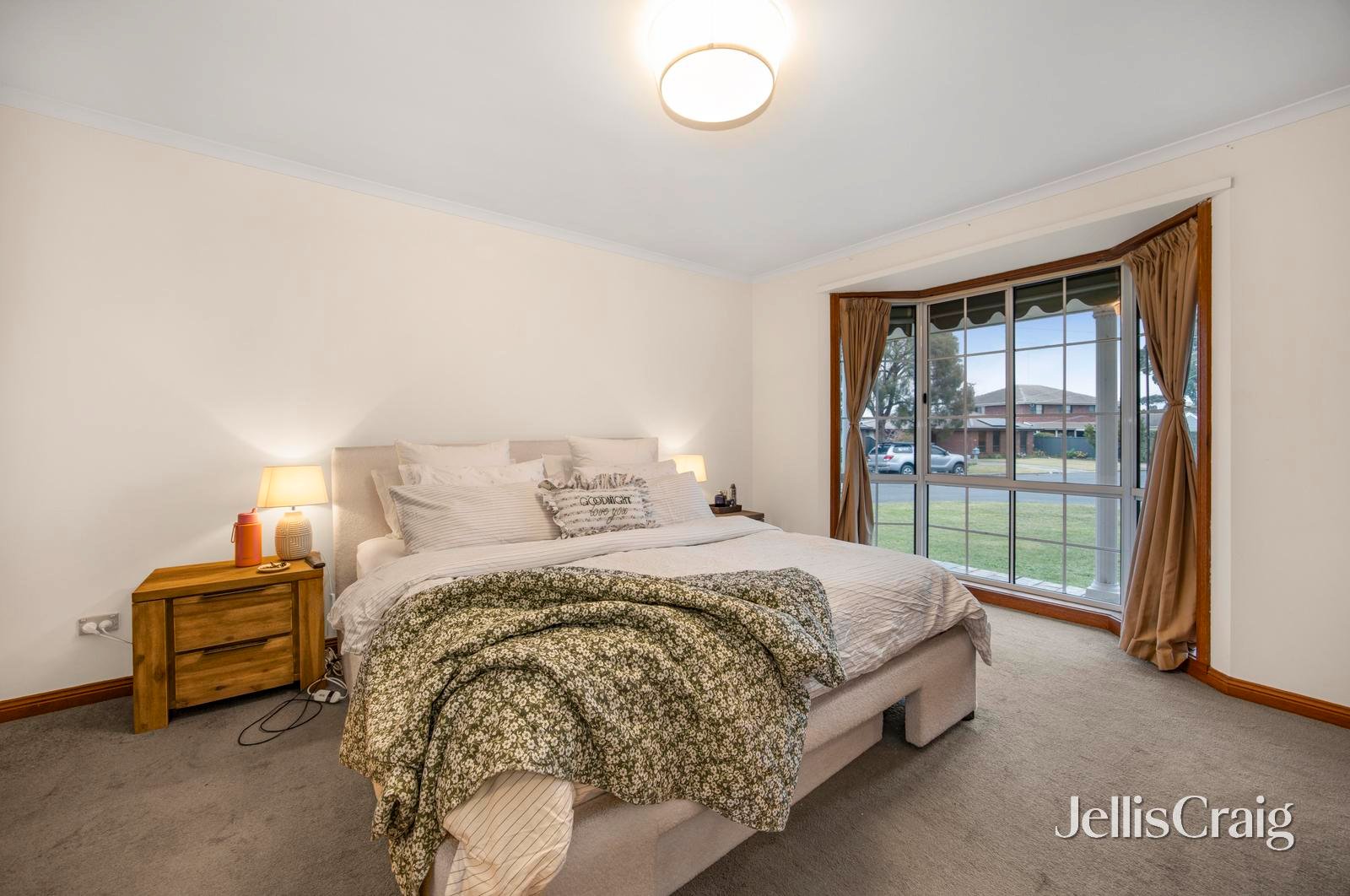 37 Rowan Parade, Wendouree image 6