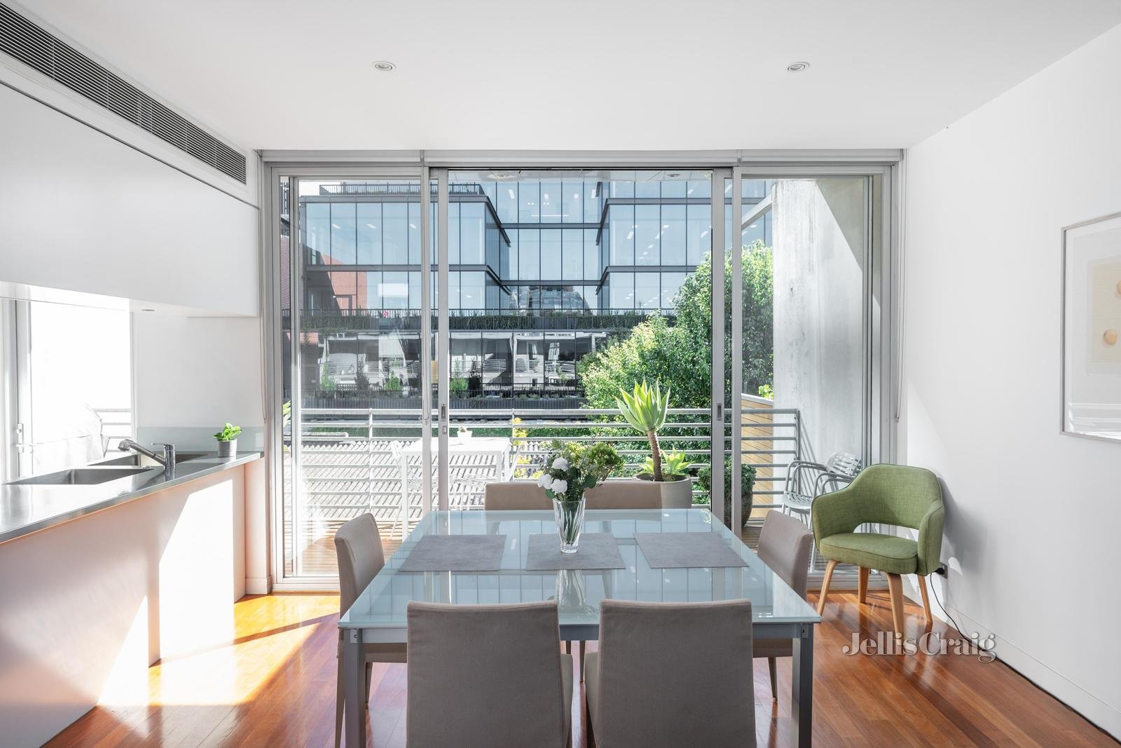 3/7 Sanders Place, Richmond image 6