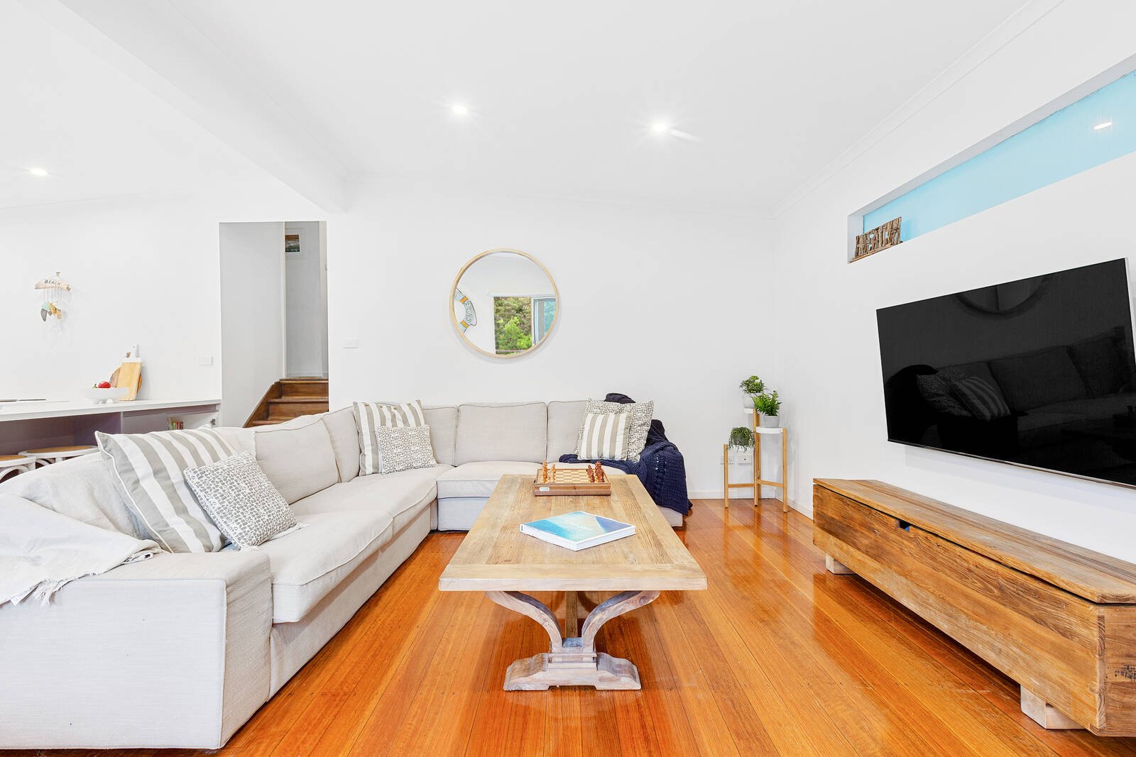 Property Gallery Thumbnail 6