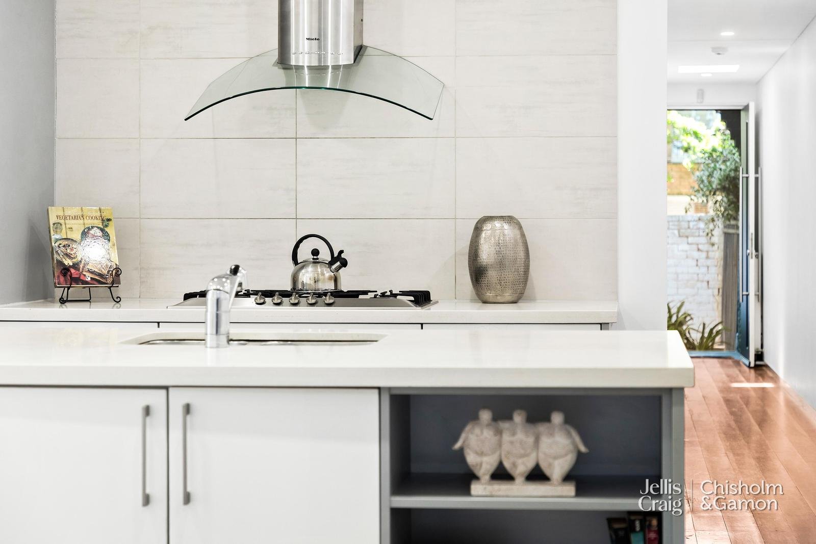 37 Shelley Street, Elwood image 11