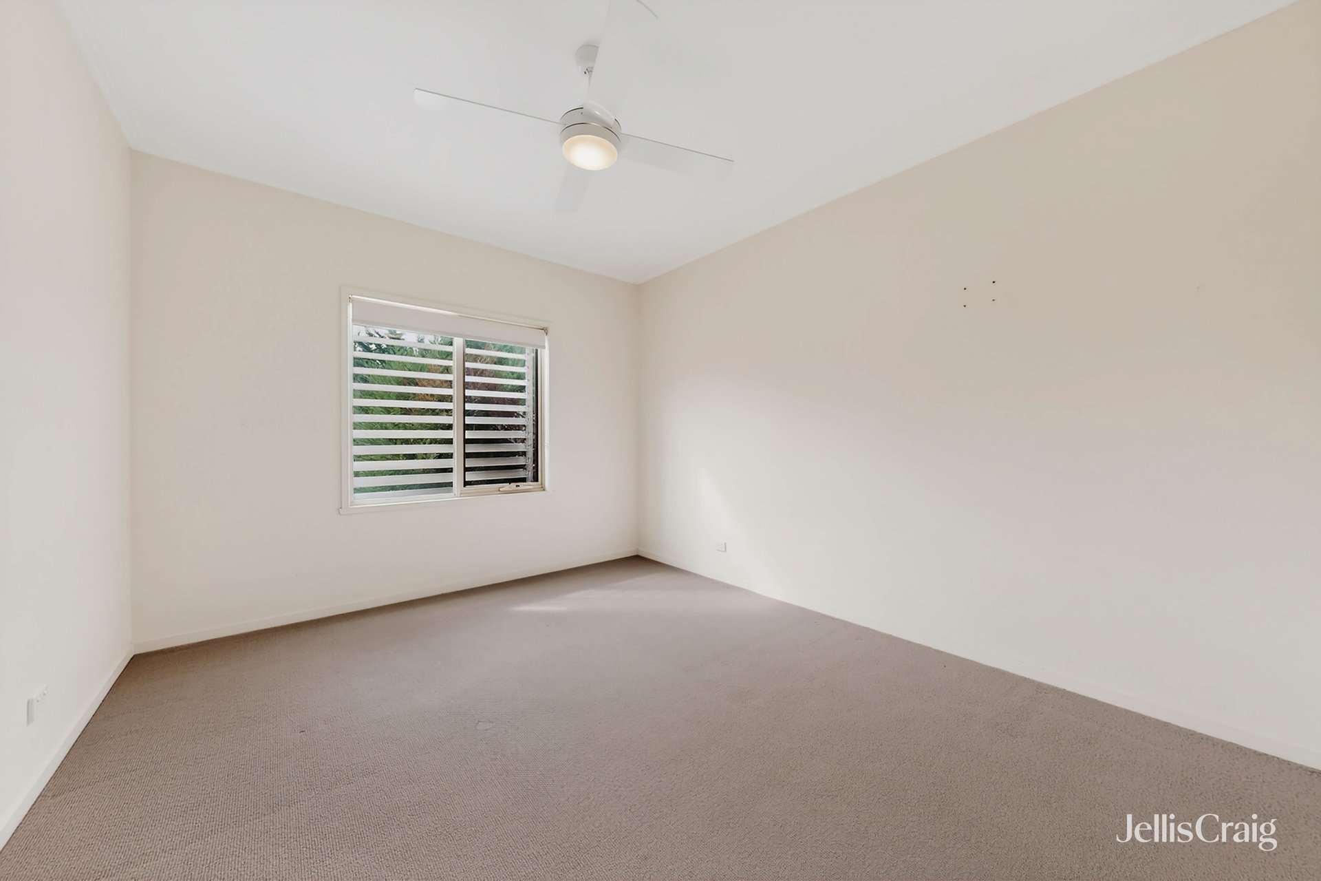 37 Sherbourne Street, Essendon image 10