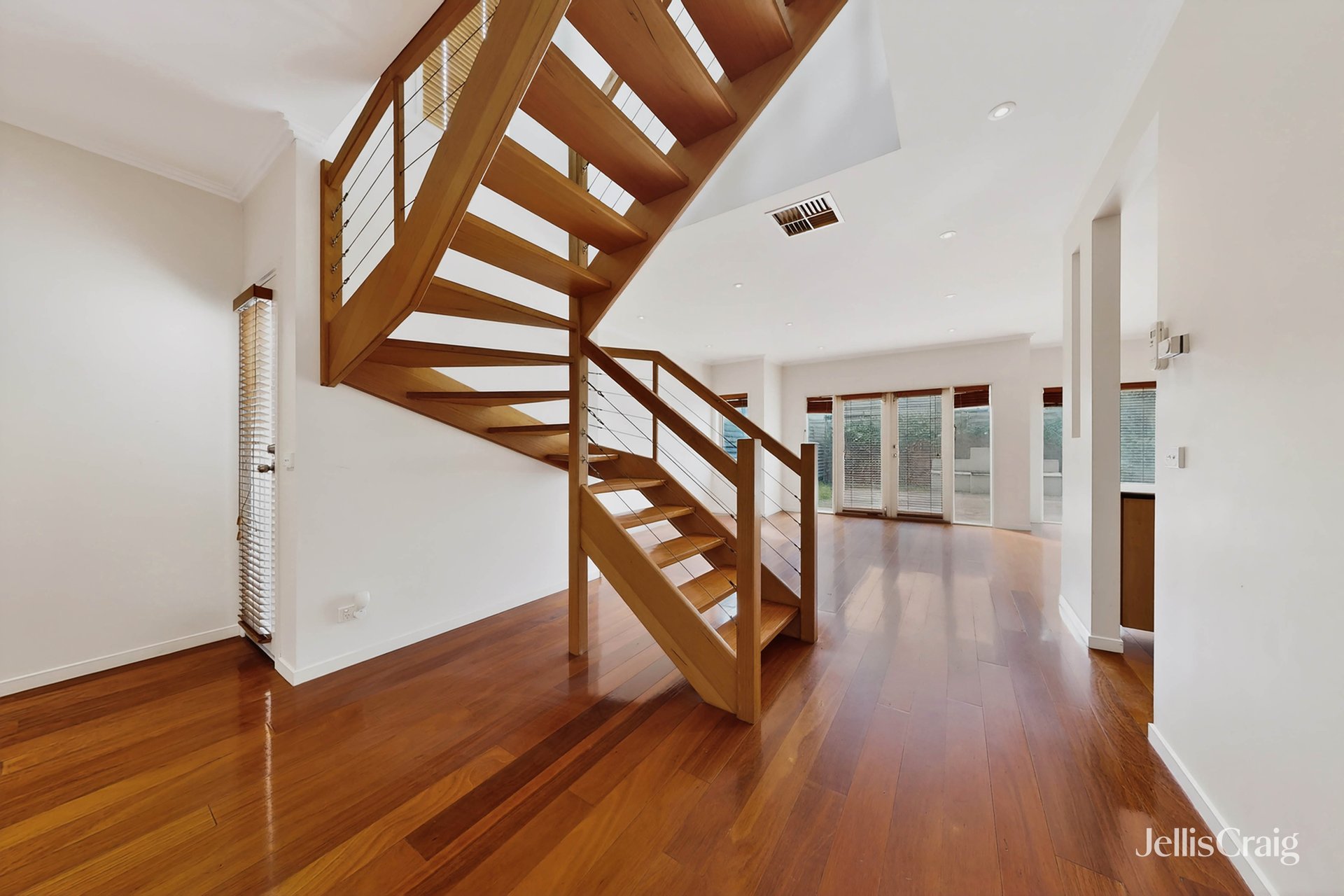 37 Sherbourne Street, Essendon image 5