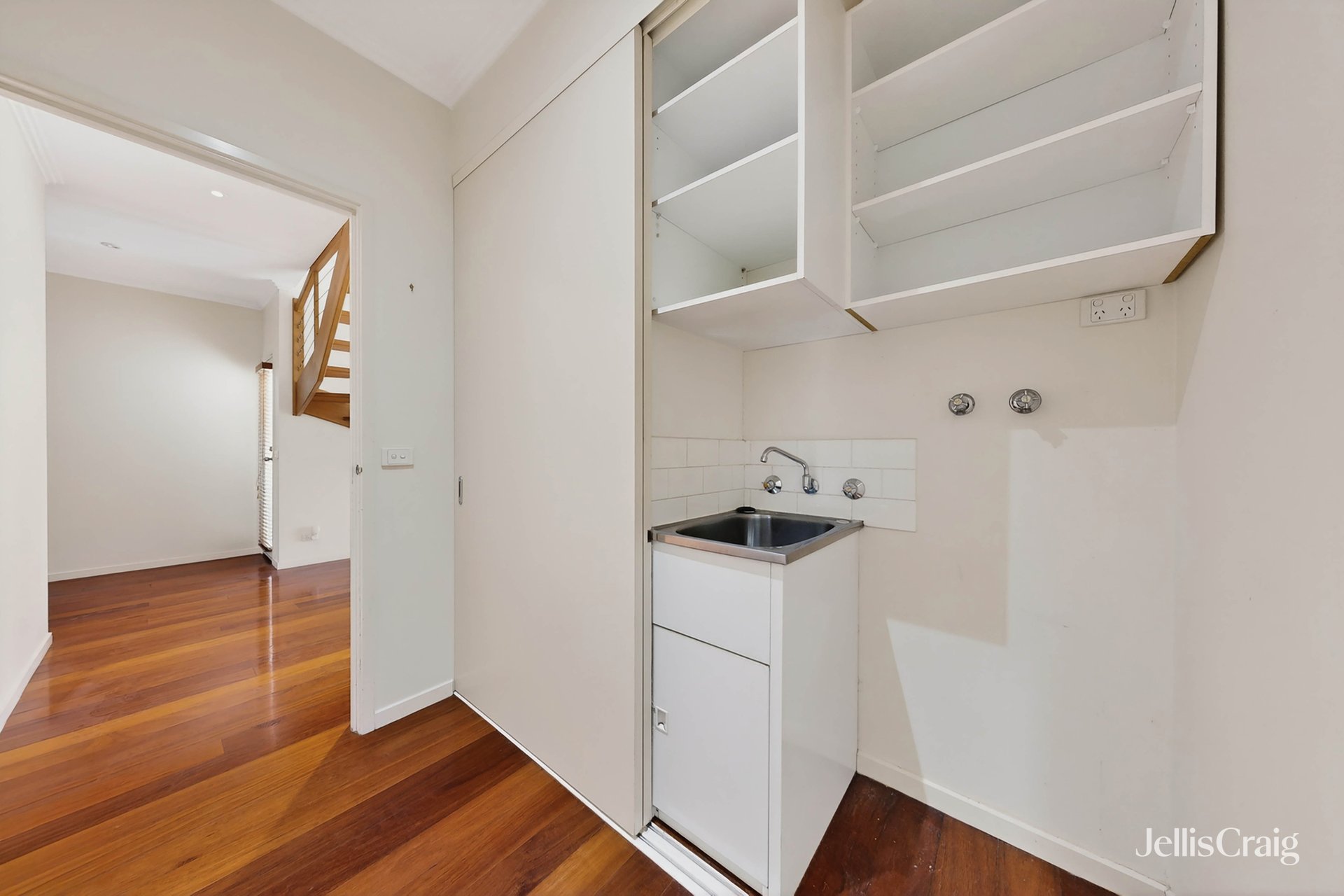 37 Sherbourne Street, Essendon image 7