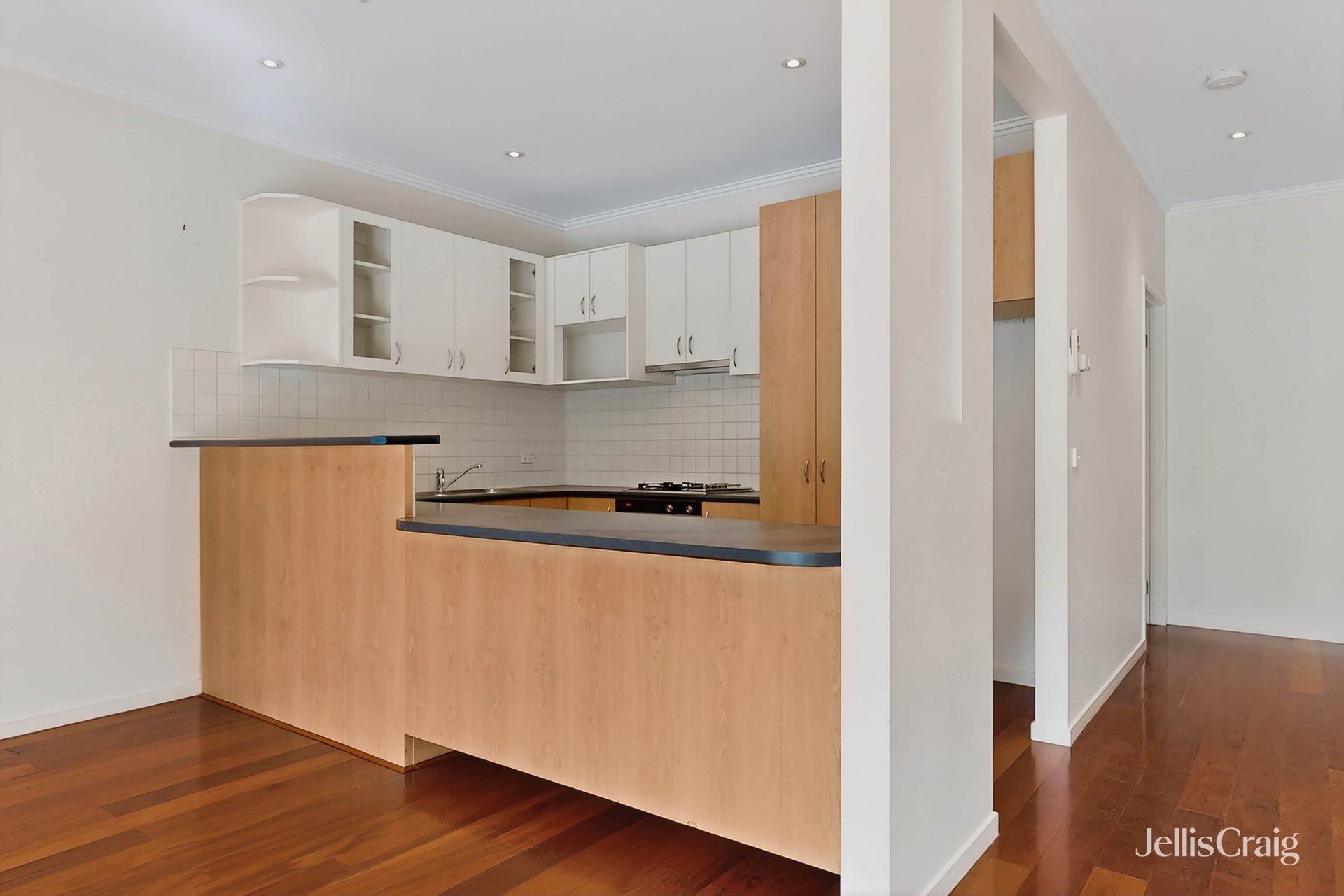 37 Sherbourne Street, Essendon image 3