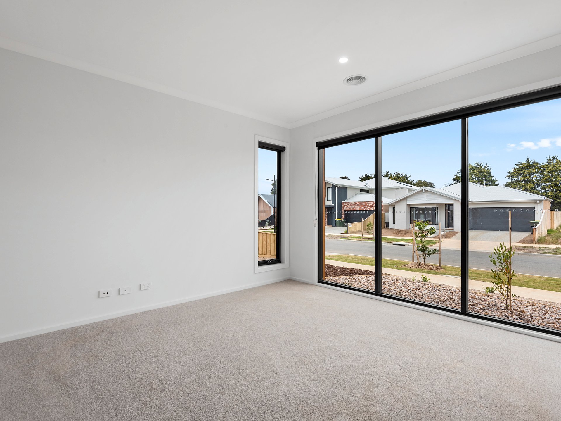 Property Gallery Thumbnail 4
