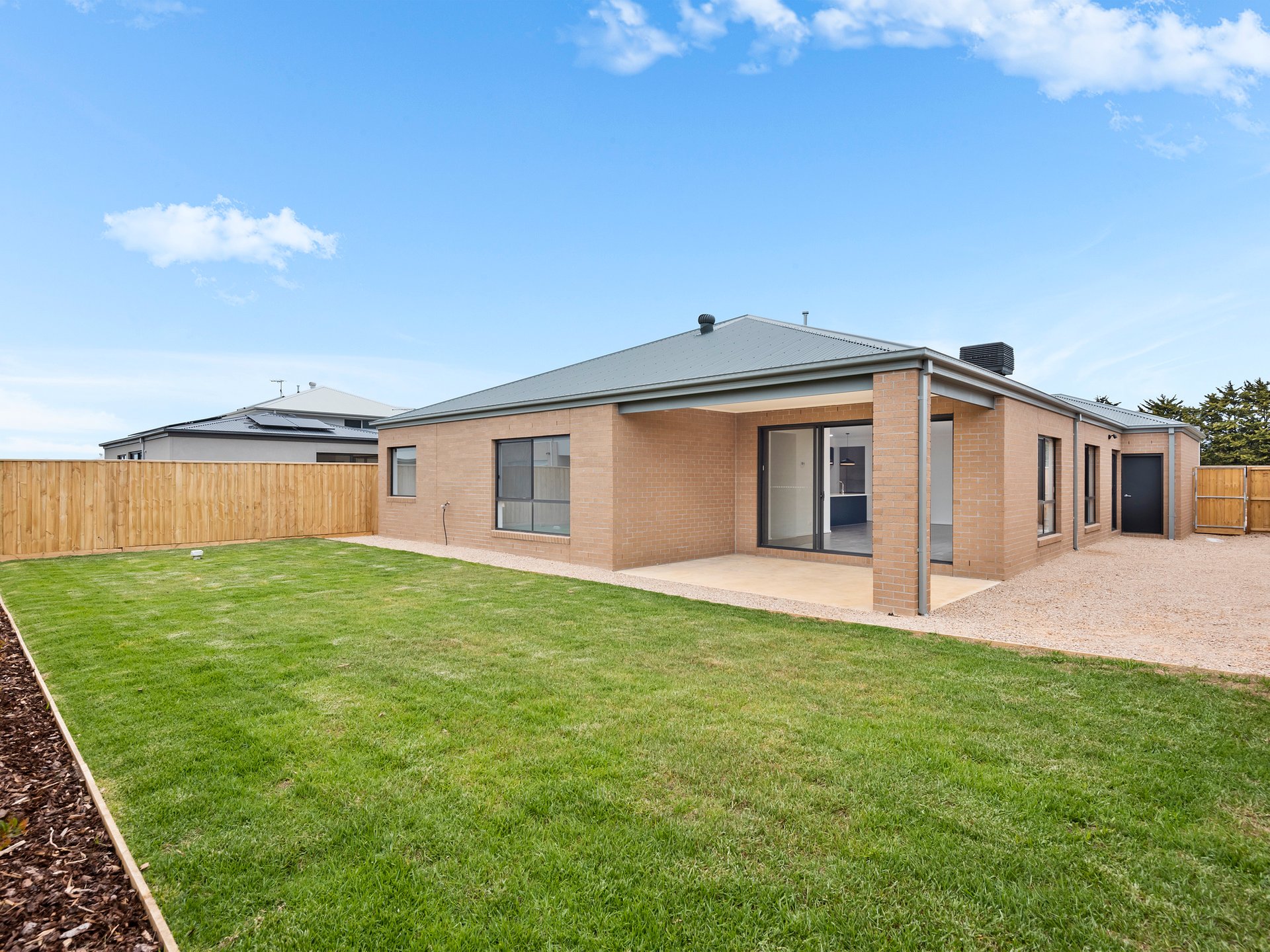 Property Gallery Thumbnail 8