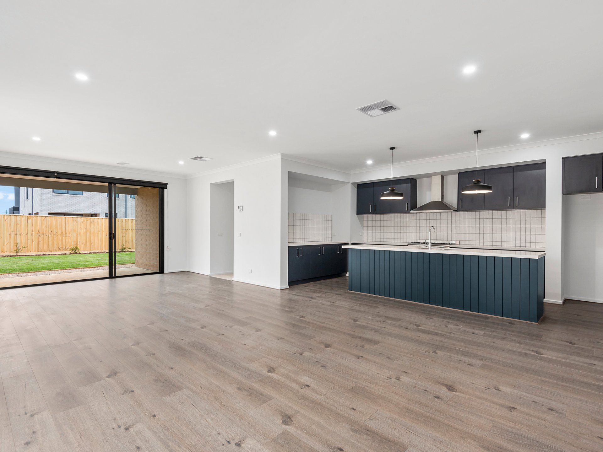 Property Gallery Thumbnail 3