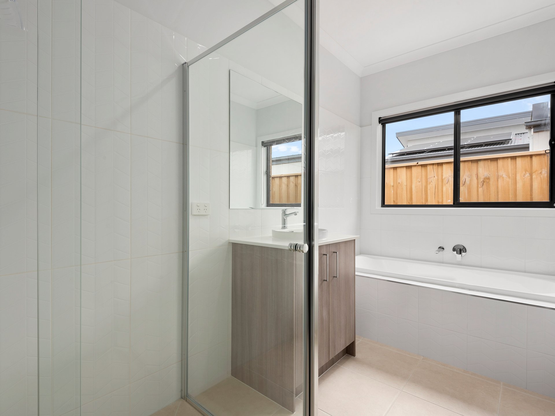 Property Gallery Thumbnail 7