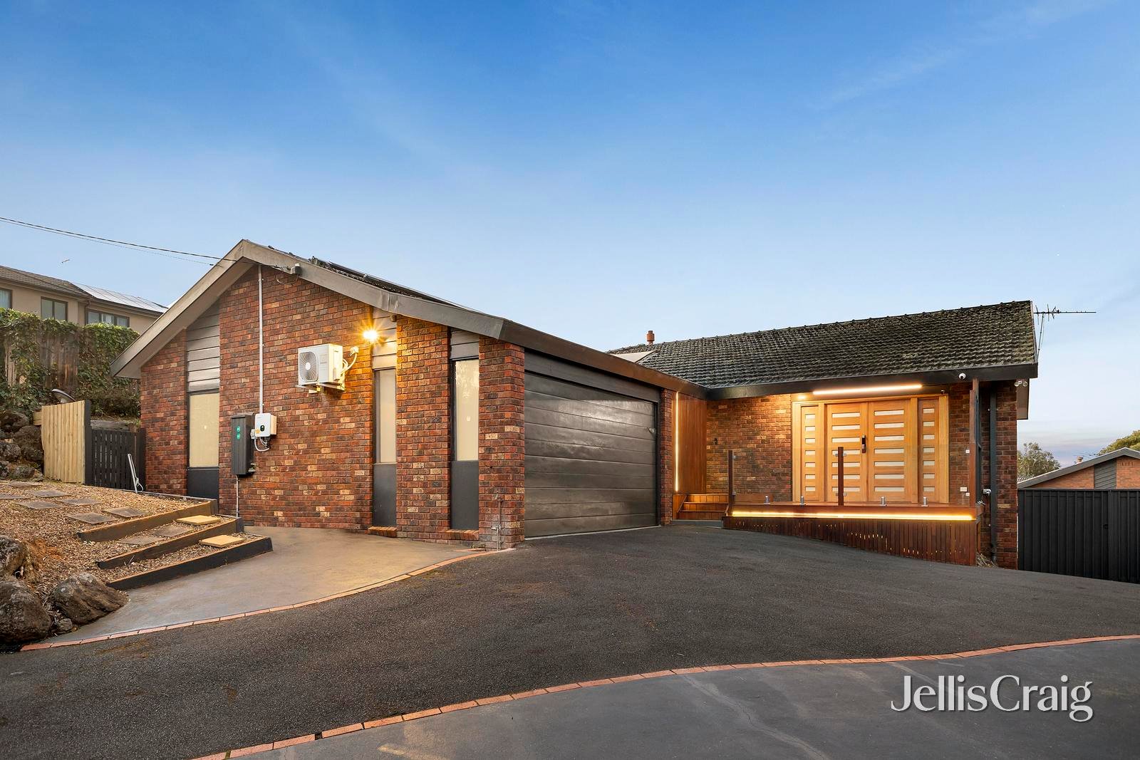 37 Sinclair Avenue, Templestowe&nbsp;Lower image 1