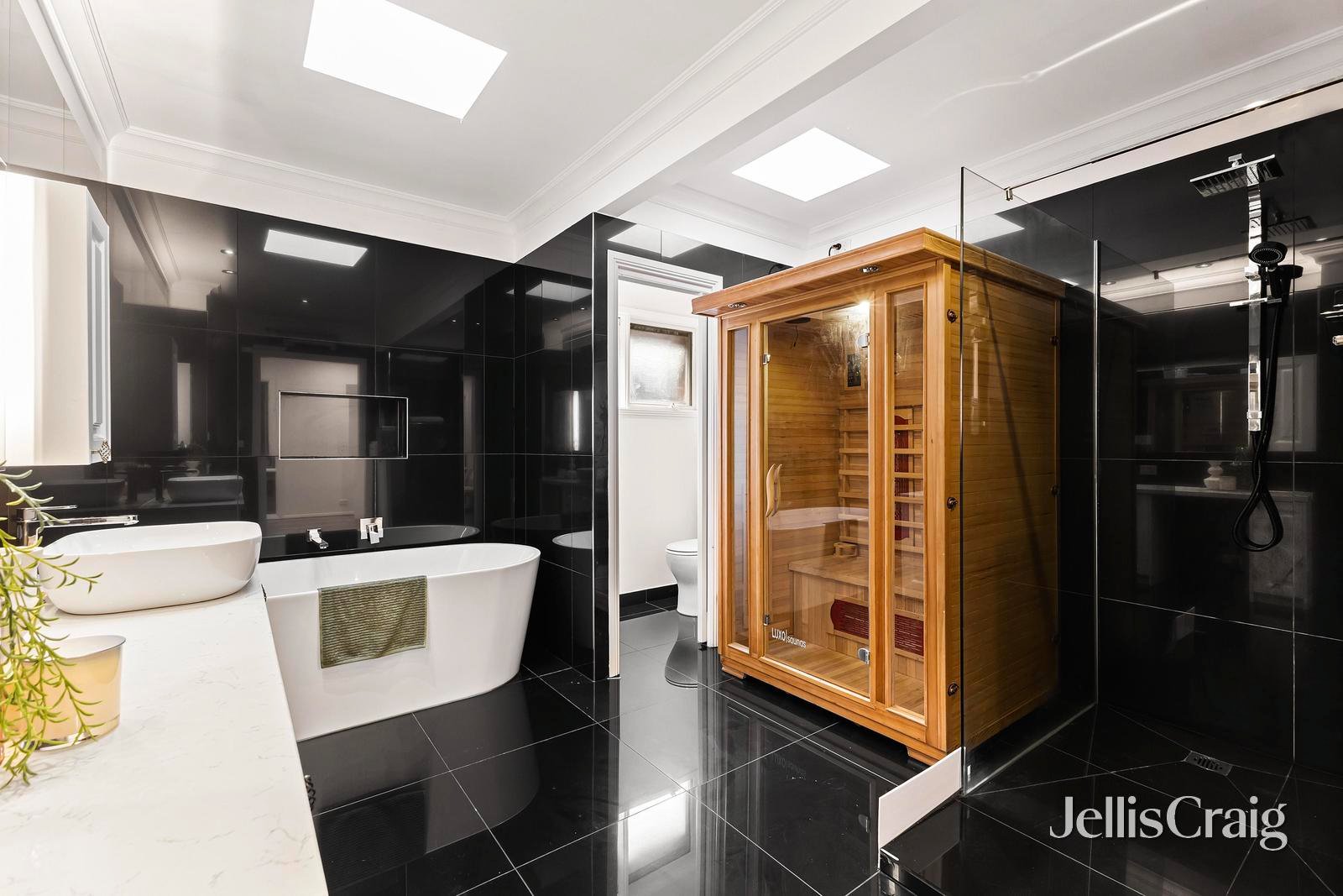 37 Sinclair Avenue, Templestowe&nbsp;Lower image 9