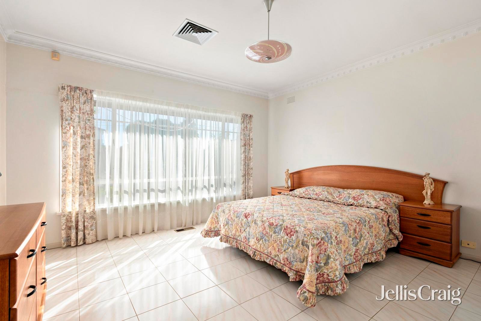 37 St Raphael Street, Avondale&nbsp;Heights image 5