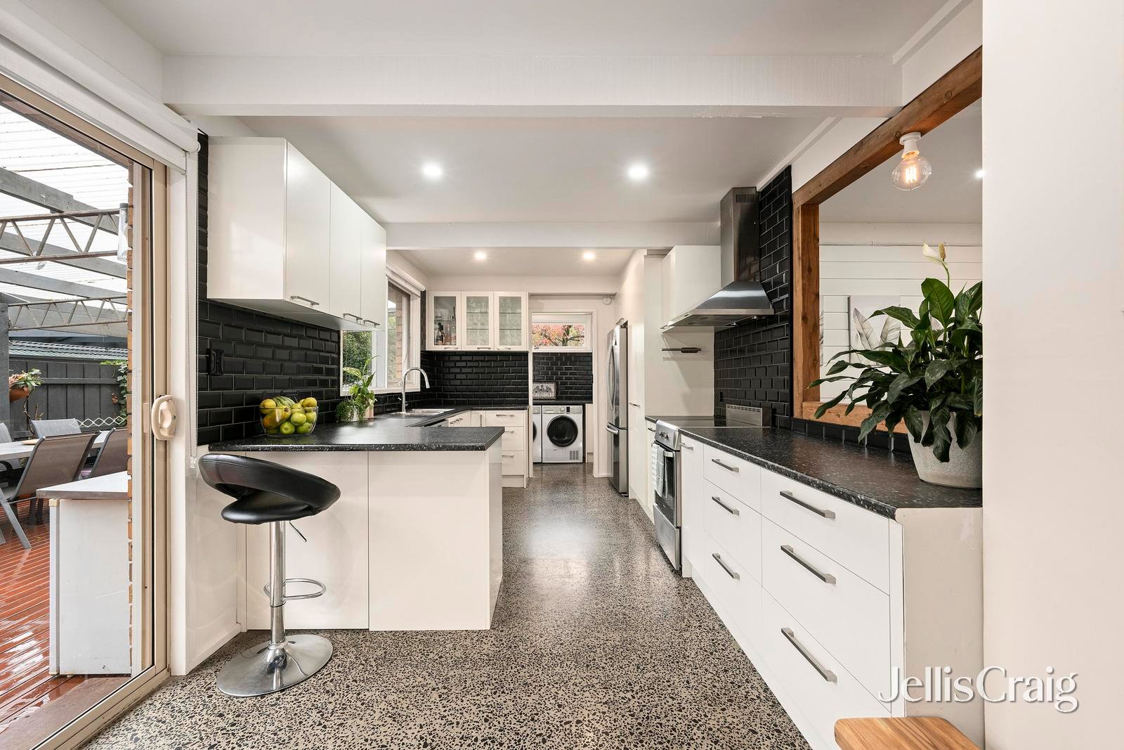 37 Station Road, Seville image 2