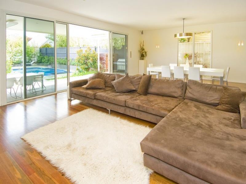 37 Stinton Avenue, Newtown image 4