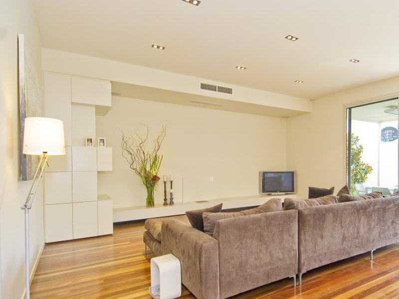37 Stinton Avenue, Newtown image 6