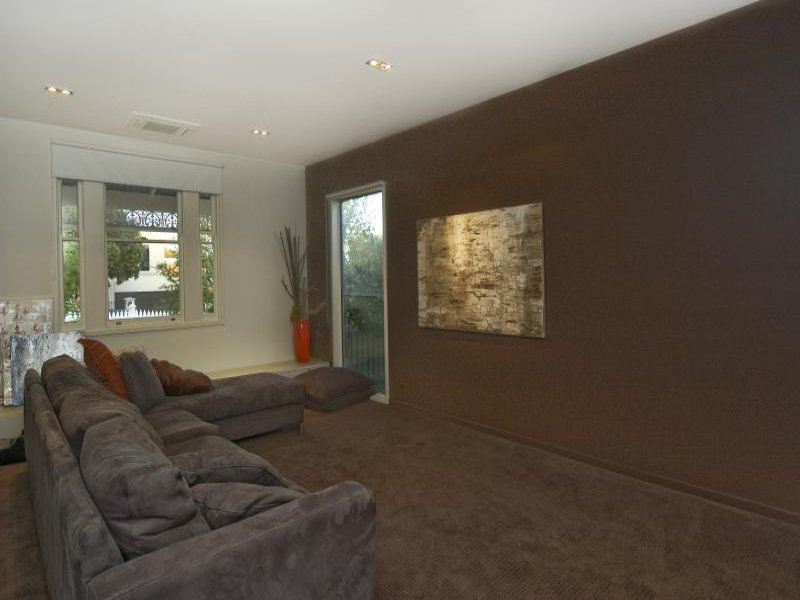 37 Stinton Avenue, Newtown image 17