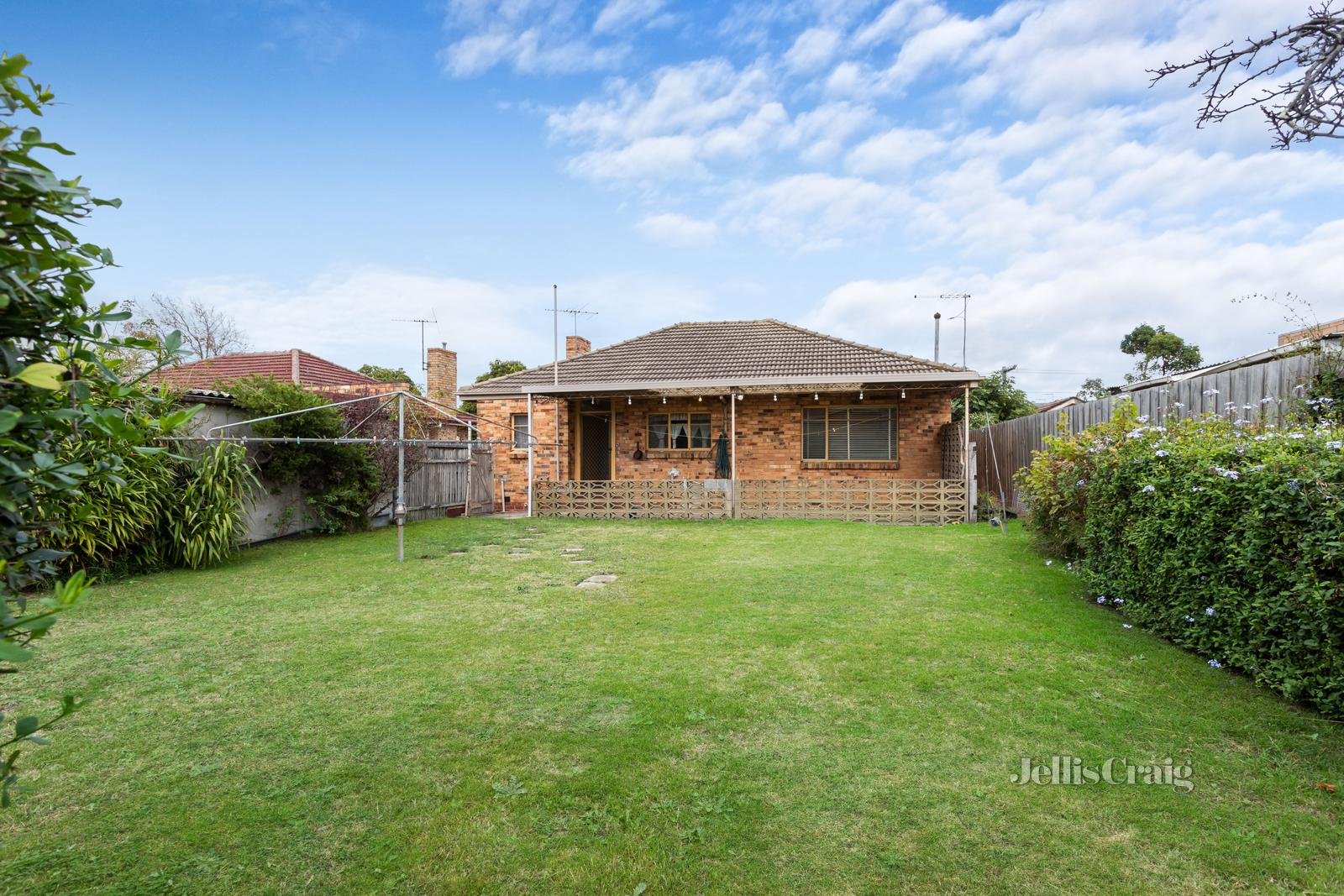 37 Stockdale Avenue, Bentleigh East image 6