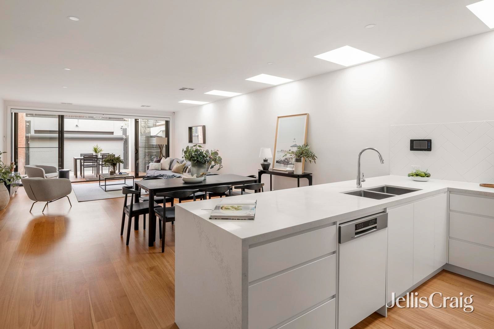 37 Studley Street, Abbotsford image 2