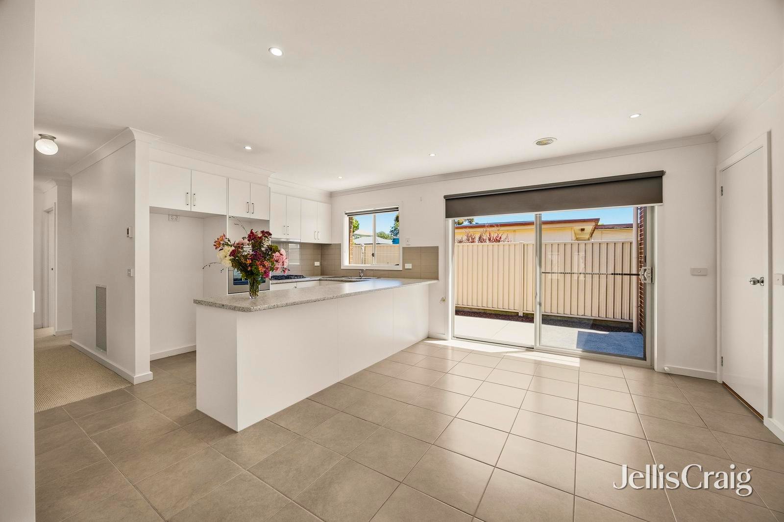 3/7 Symons Street, Wendouree image 5