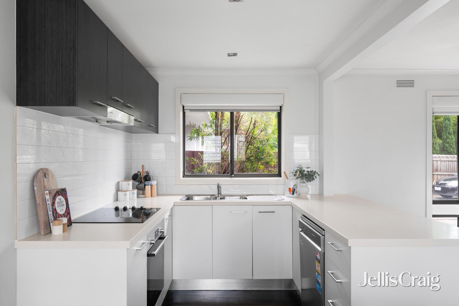 3/7 Trafford Street, Brunswick image 5