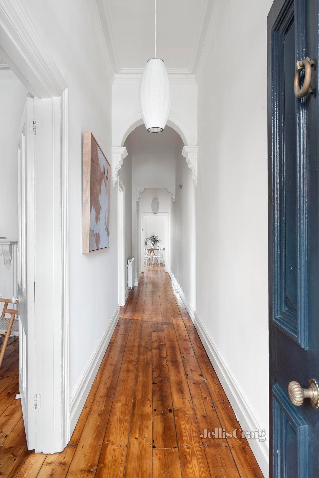 37 Trenerry Crescent, Abbotsford image 2