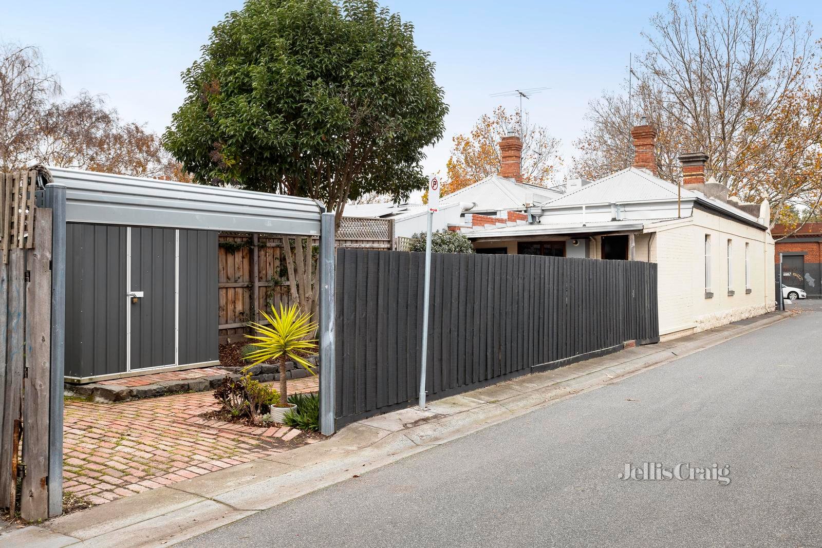 37 Trenerry Crescent, Abbotsford image 7