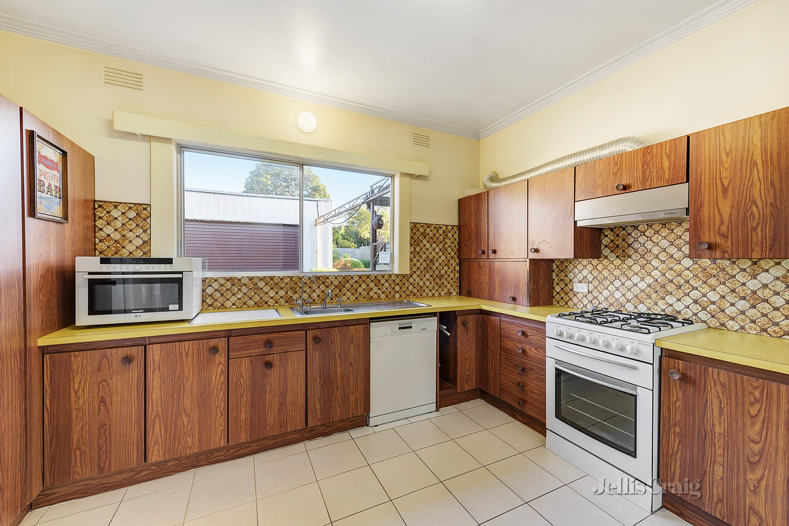 37 Twyford Street, Box Hill North image 3