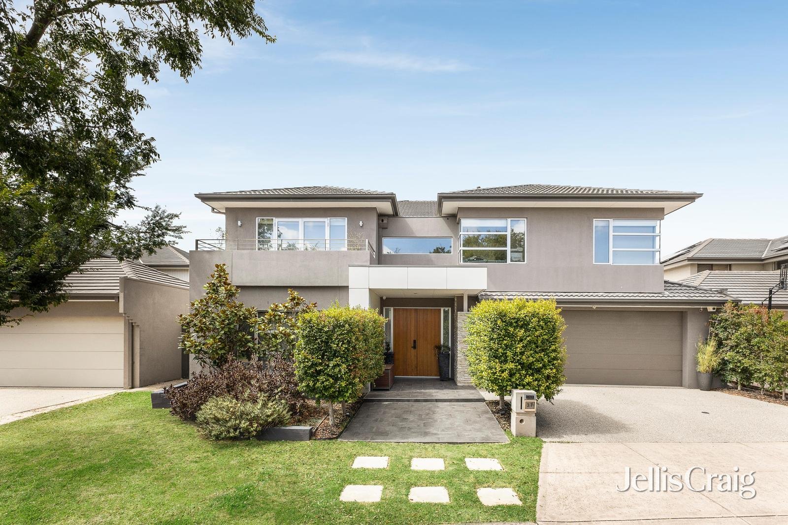 37 Vaucluse Boulevard, Sanctuary&nbsp;Lakes image 1