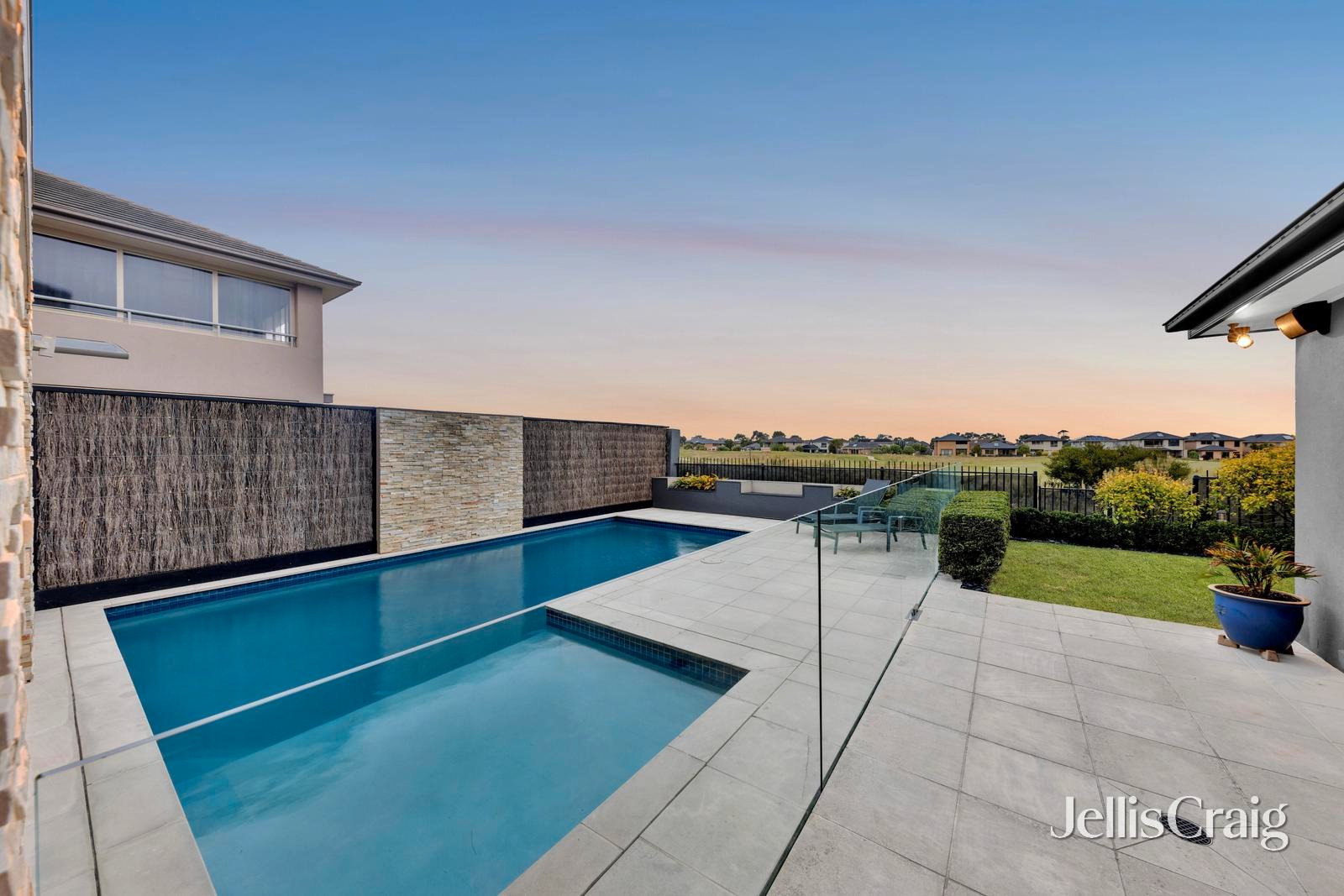 37 Vaucluse Boulevard, Sanctuary&nbsp;Lakes image 11