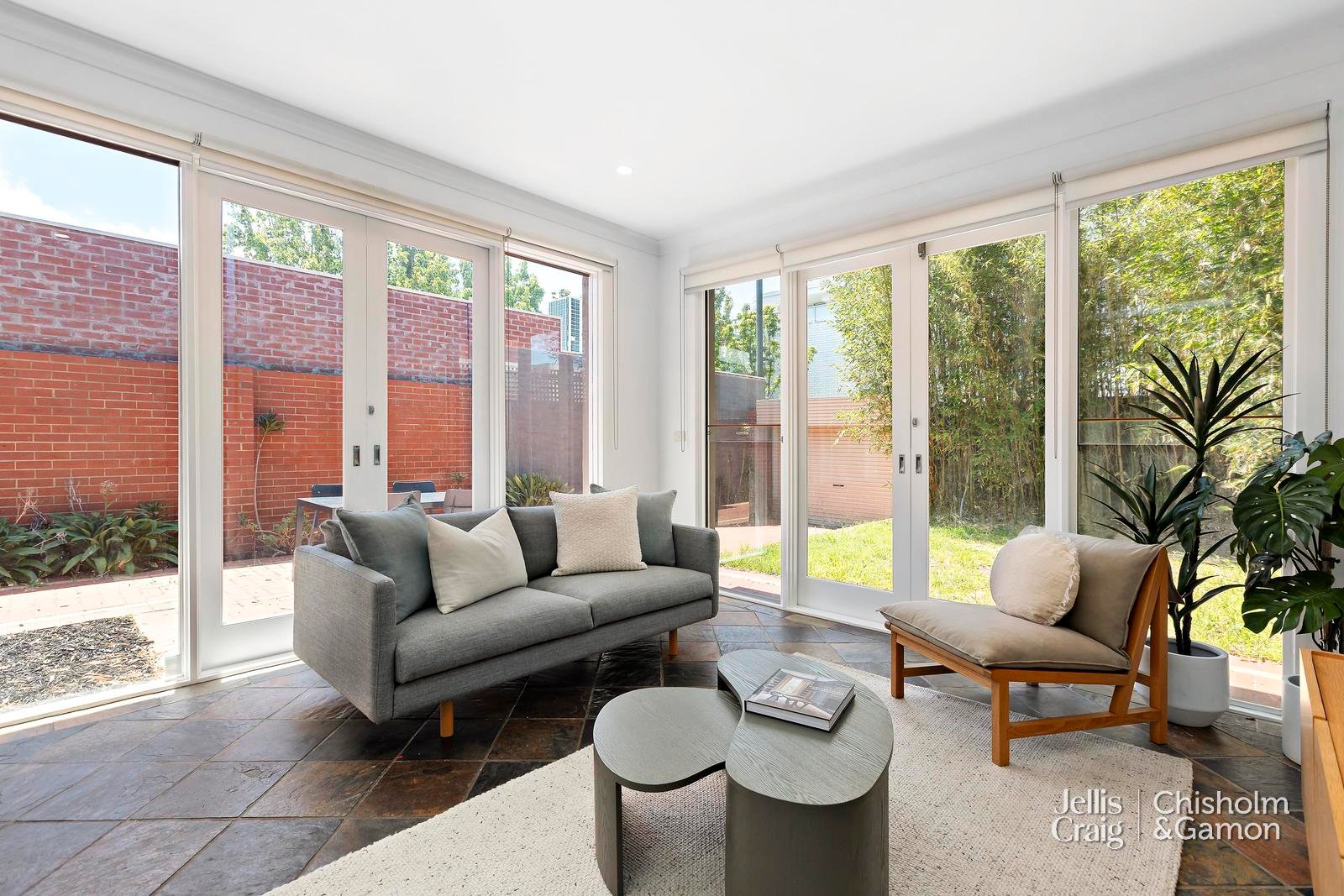 37 Vautier Street, Elwood image 3