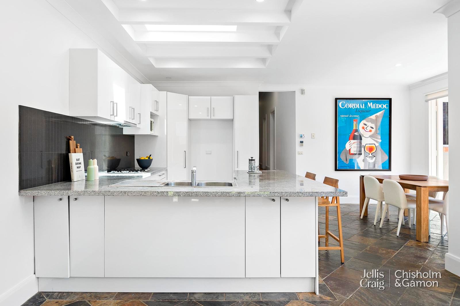 37 Vautier Street, Elwood image 5