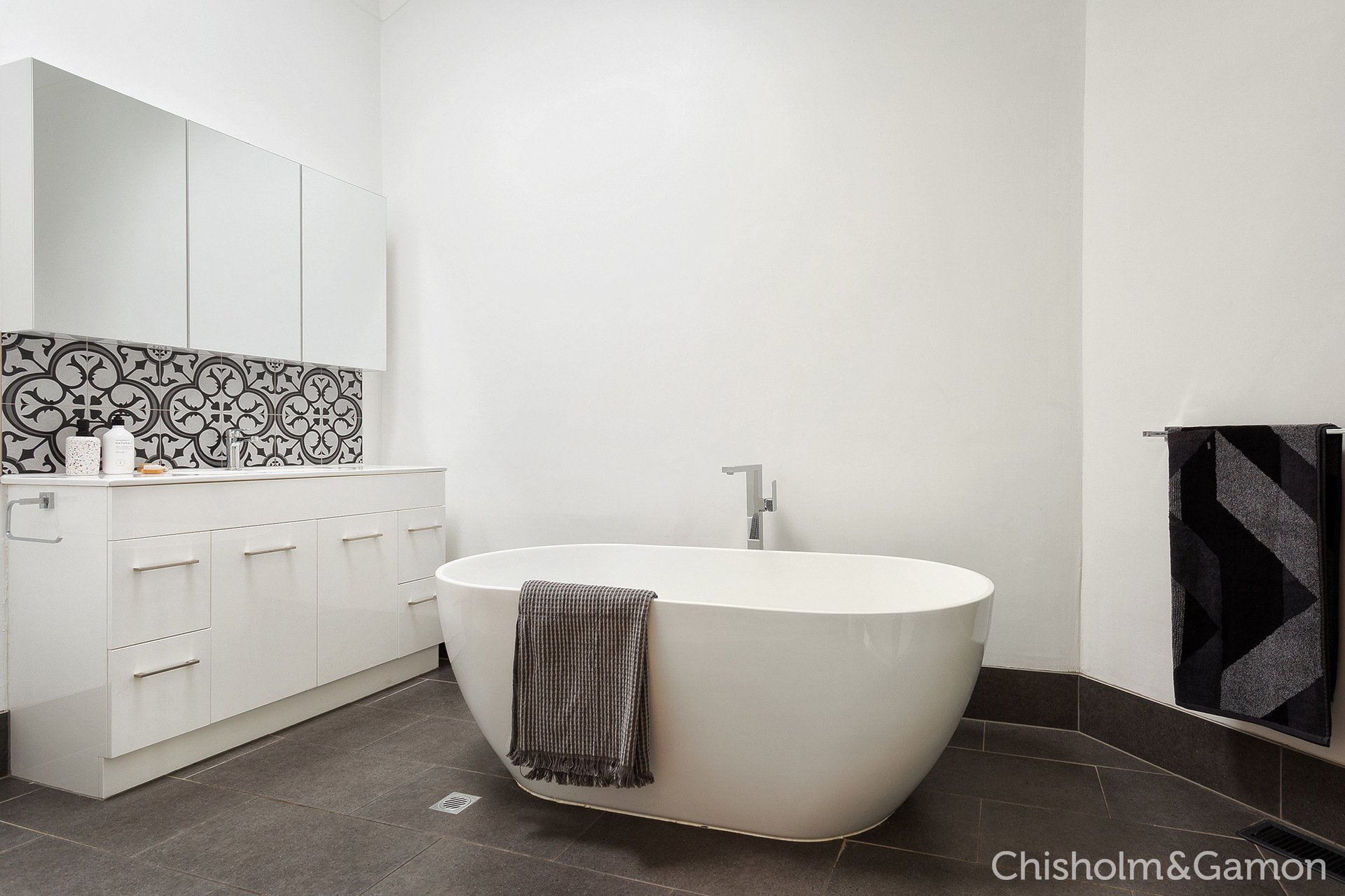 37 Vautier Street, Elwood image 10