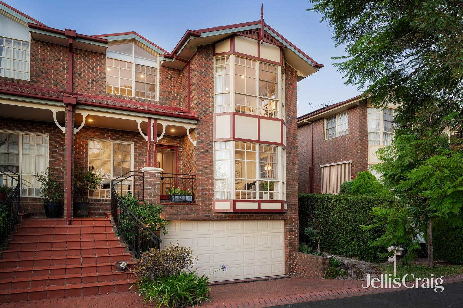 3/7 Warwick Court, Surrey&nbsp;Hills image 1