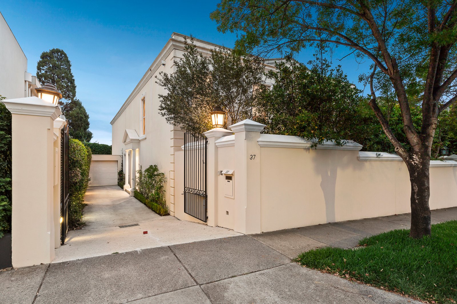 37 Washington Street, Toorak, VIC, 3142 RT Edgar