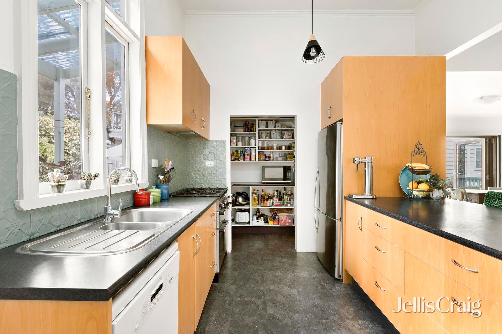 37 Waxman Parade, Brunswick&nbsp;West image 4