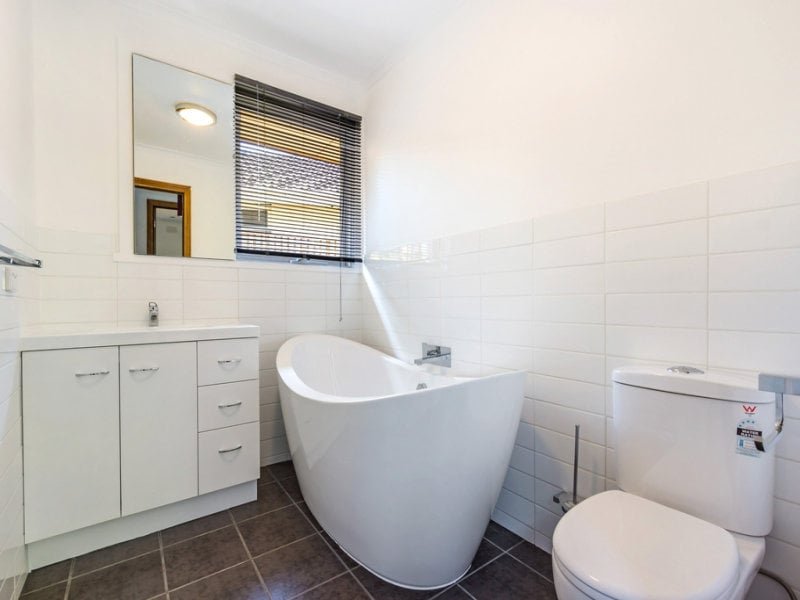 37 Wilga Street, Mount&nbsp;Waverley image 6