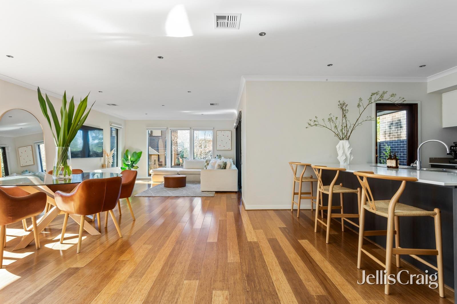 37 Willsmere Road, Kew image 2