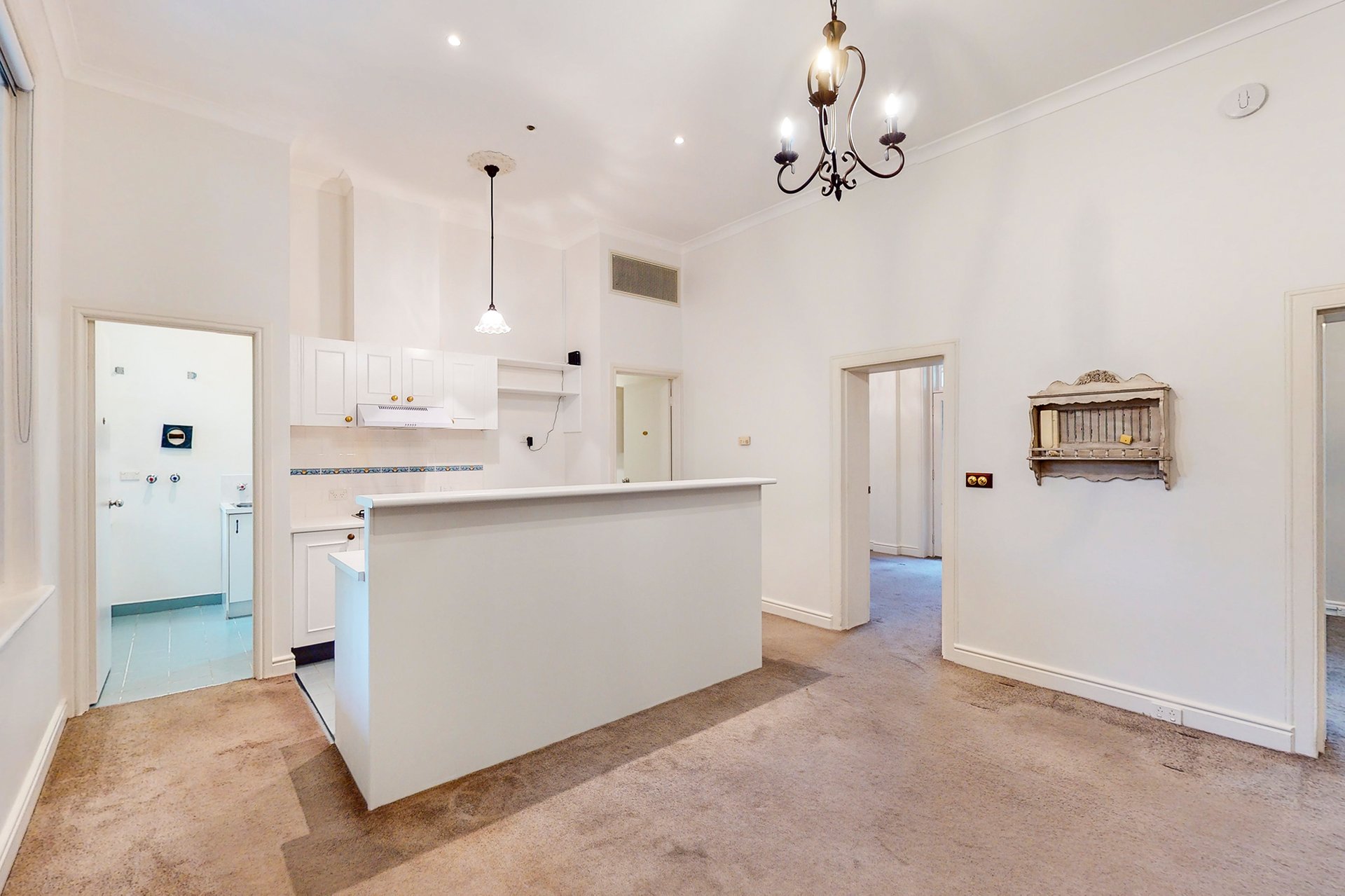 37 Wiltshire Drive, Kew image 2