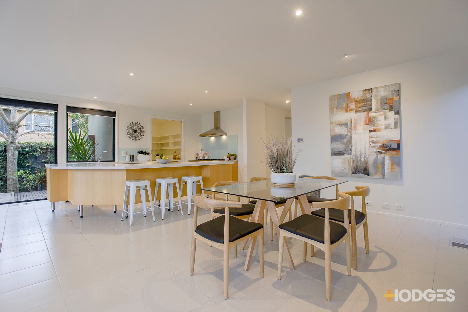 37 Woodland Street, Essendon image 5
