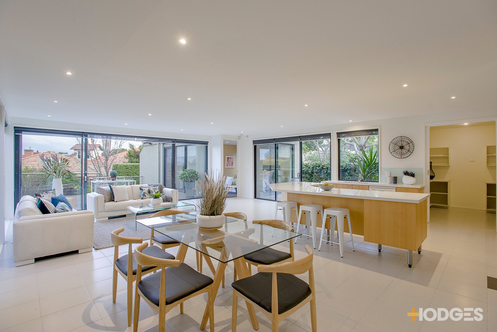 37 Woodland Street, Essendon image 6