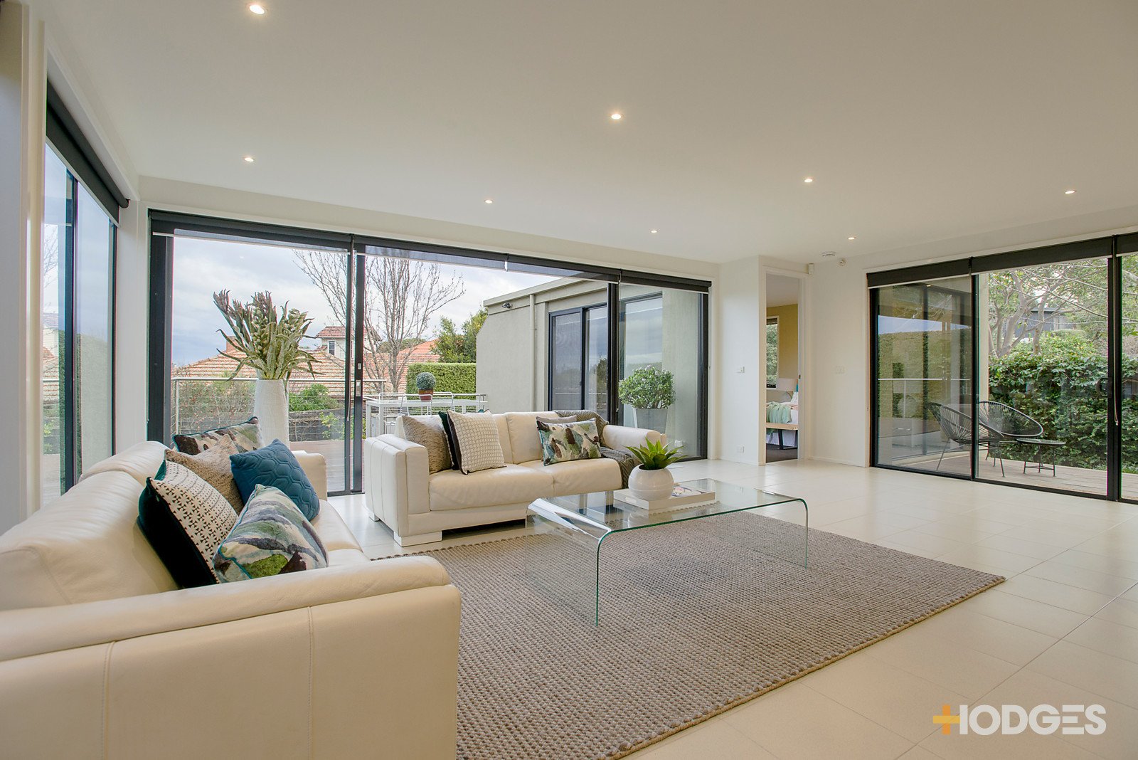 37 Woodland Street, Essendon image 7