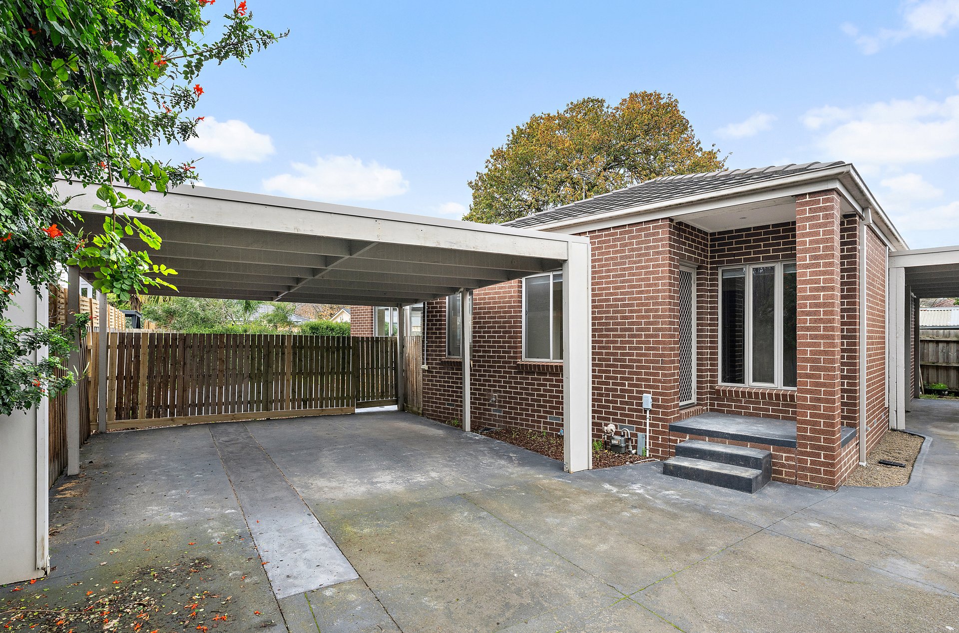 3/7 Wordsworth Street, Mooroolbark image 2