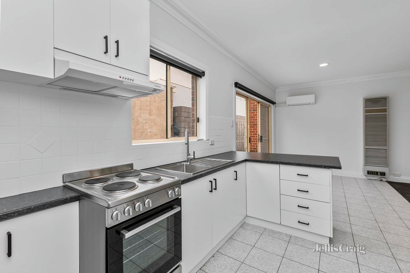 3/70 Kororoit Creek Road, Williamstown North image 3