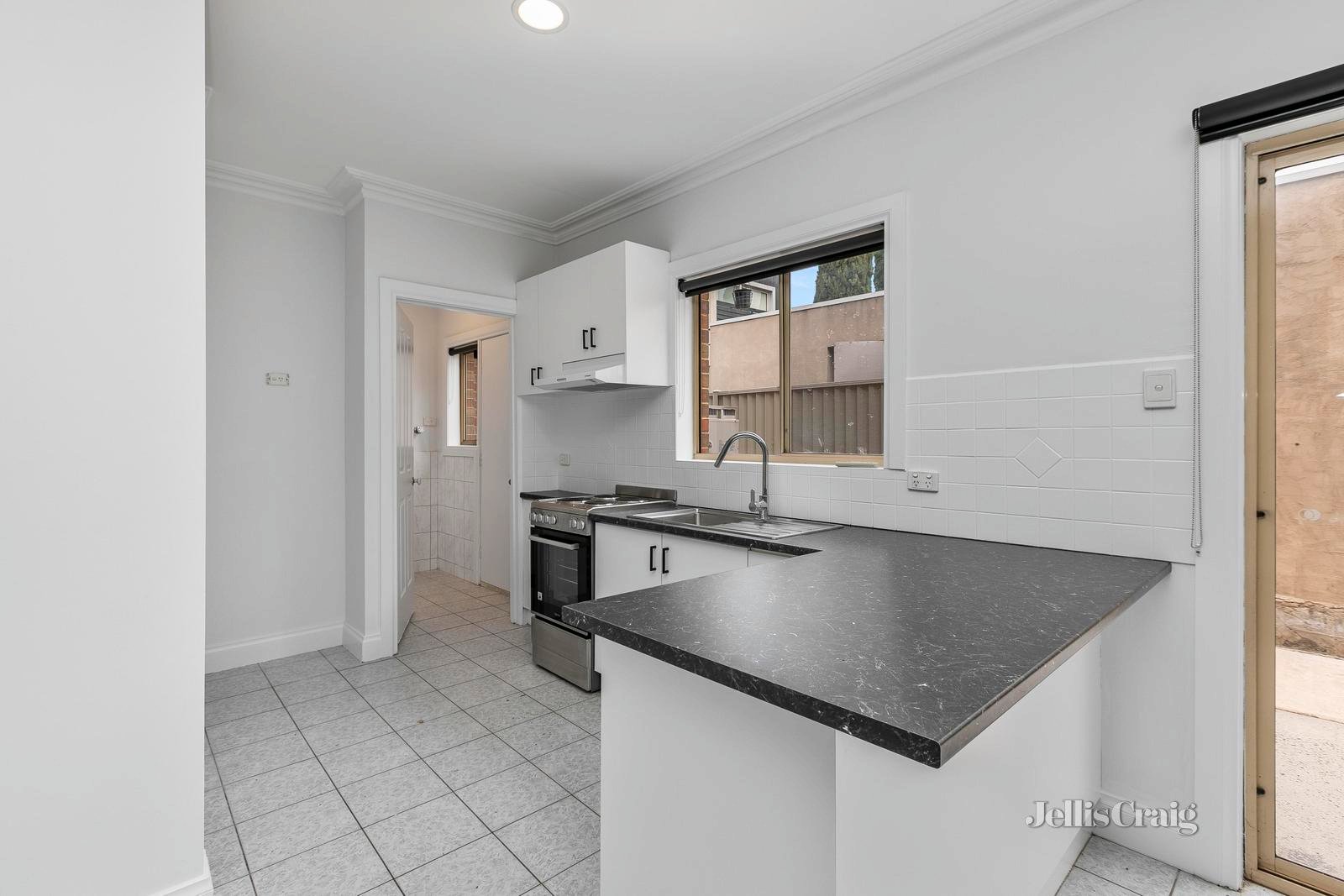 3/70 Kororoit Creek Road, Williamstown North image 4